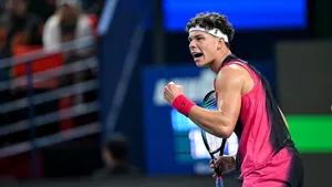 Ben Shelton avansează în semifinalele Australian Open