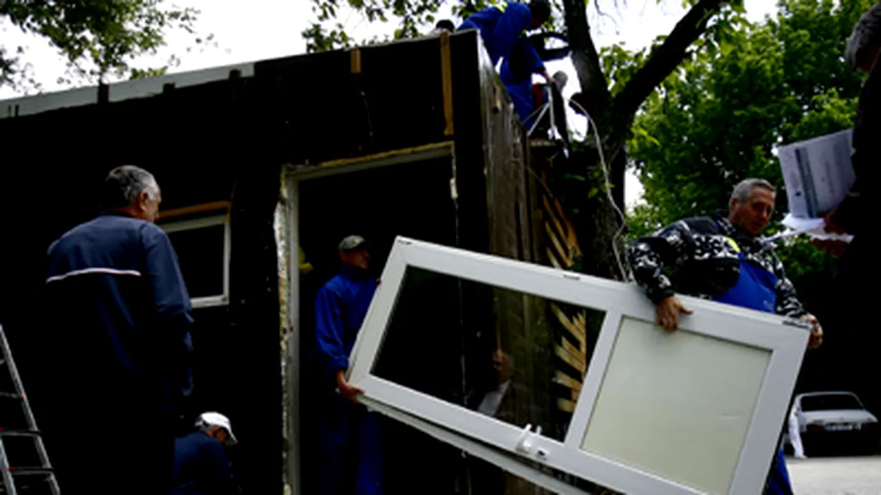 Bucharest Officials Order Demolition Of Illegal Constructions In Herastrau Park