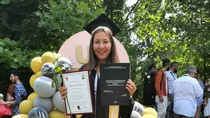 O jucătoare de tenis din România trage tare şi la şcoală. A luat 10 la dizertaţie