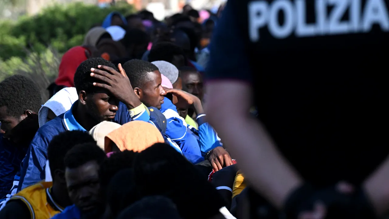 Italia reintroduce controalele la frontiera cu Slovenia, invocând riscul de atentate. Meloni: „Suspendarea Tratatului Schengen privind libera circulaţie în Europa a devenit necesară”