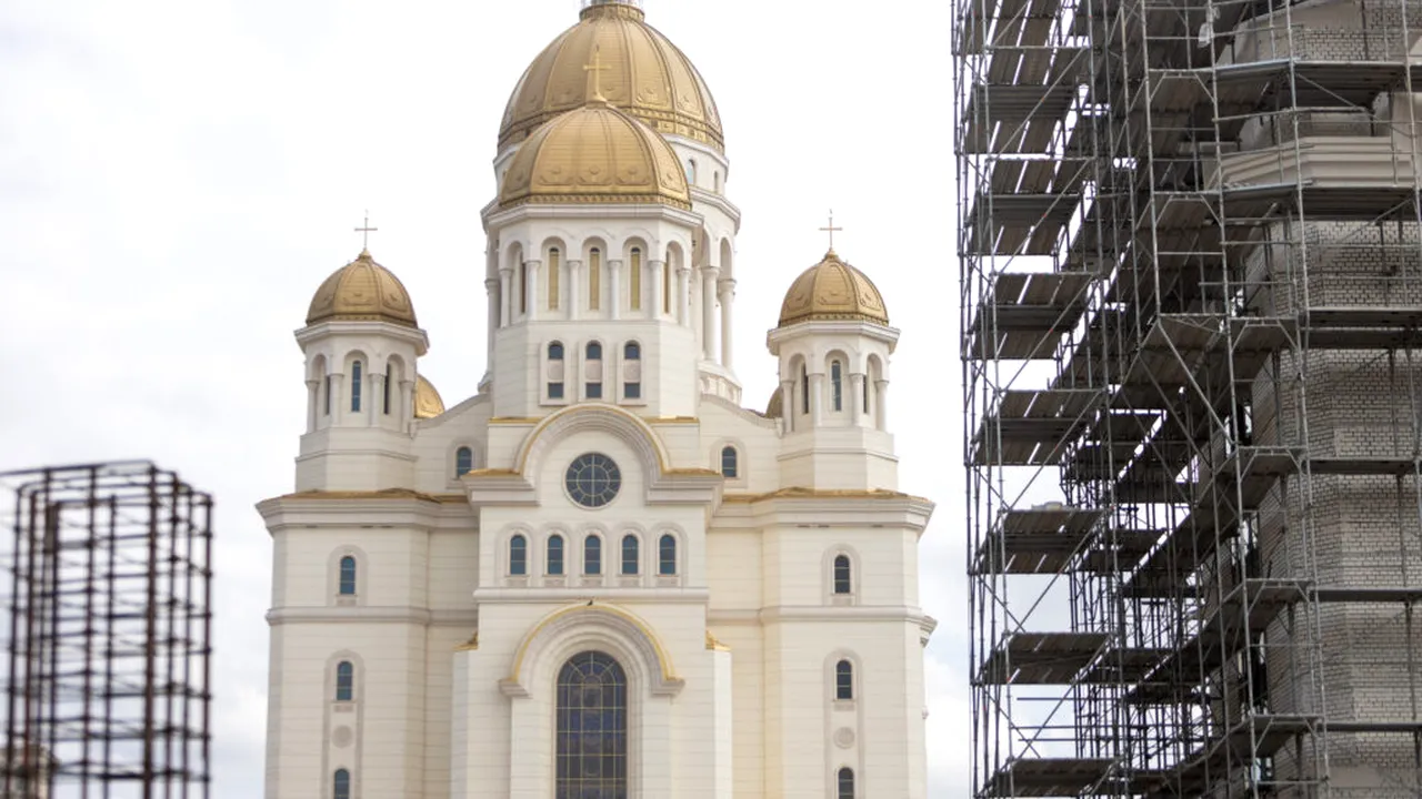 Catedrala Națională în presa internațională / Cum a fost redat momentul sfințirii picturii Catedralei în presa străină