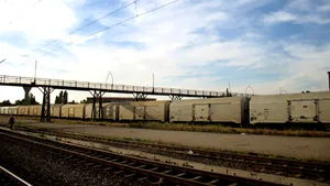 Un tren încărcat cu cărbune a deraiat lângă Petroşani