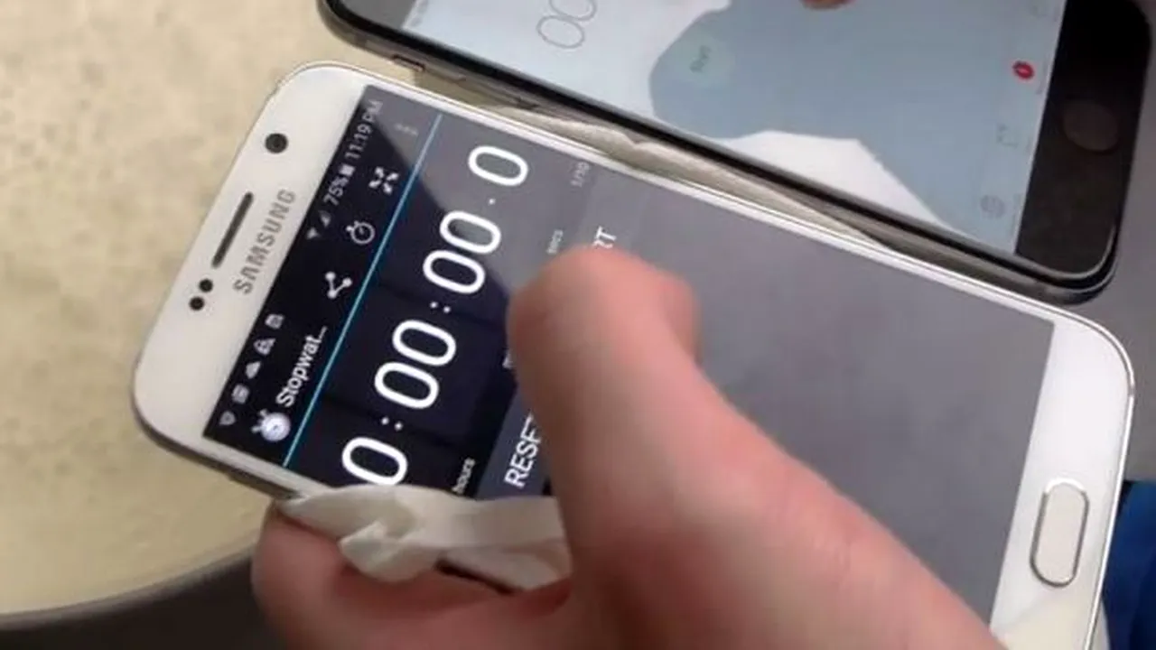 Ce se întâmplă când fierbi un iPhone 6 şi un Samsung Galaxy S6 - VIDEO