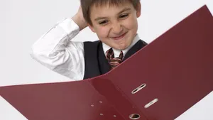 STUDIU: Peste 500 de copii, înregistraţi ca acţionari. Care sunt afacerile unde au acţiuni