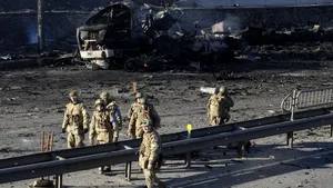A treia zi de război în Ucraina. În Kiev au loc confruntări intense, dar capitala rezistă. Rusia a anunţat înteţirea atacurilor, dar Germania şi Belgia au trimis armament în Ucraina LIVE UPDATE