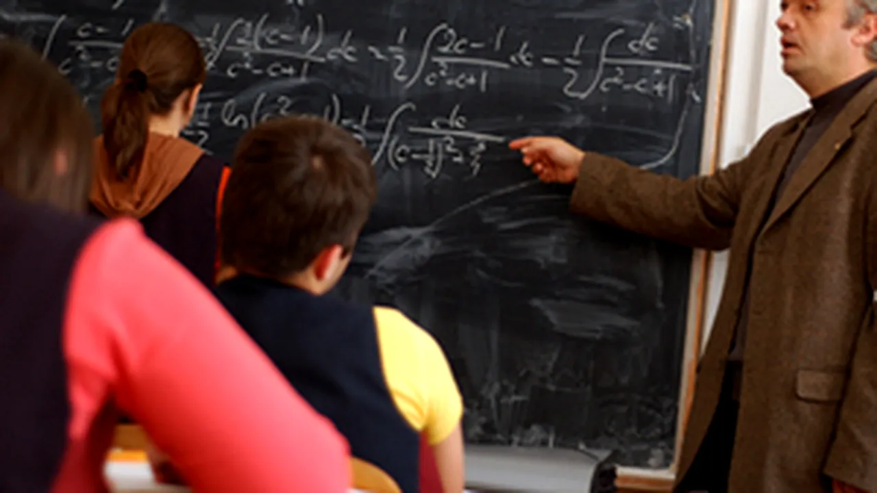 Romanian Govt Postponed Wage Hikes In Education By One Month