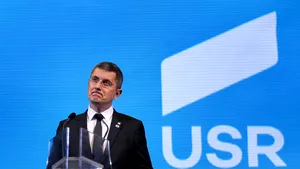 Barna vrea declanşarea unui referendum intern pentru poziţionarea USR ca partid de centru-dreapta / Reacţia lui Goţiu