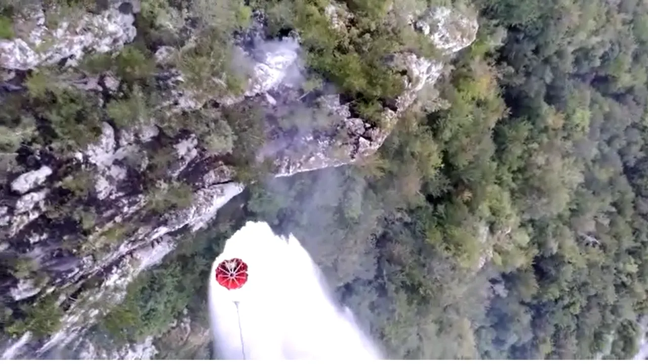 Incendiul izbucnit în Parcul Naţional Domogled a fost stins după patru zile 