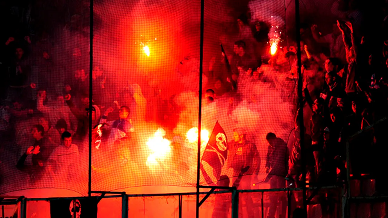 Rapid şi FC Timişoara, amendate cu câte 20.000 de lei pentru torţele aprinse de suporteri