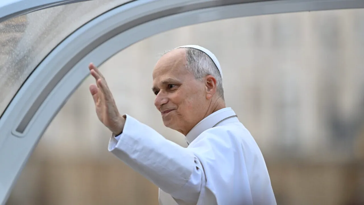 Papa Leon al XIV-lea, avertisment privind inteligența artificială: „Deciziile care afectează viața umană nu trebuie niciodată delegate mașinilor”