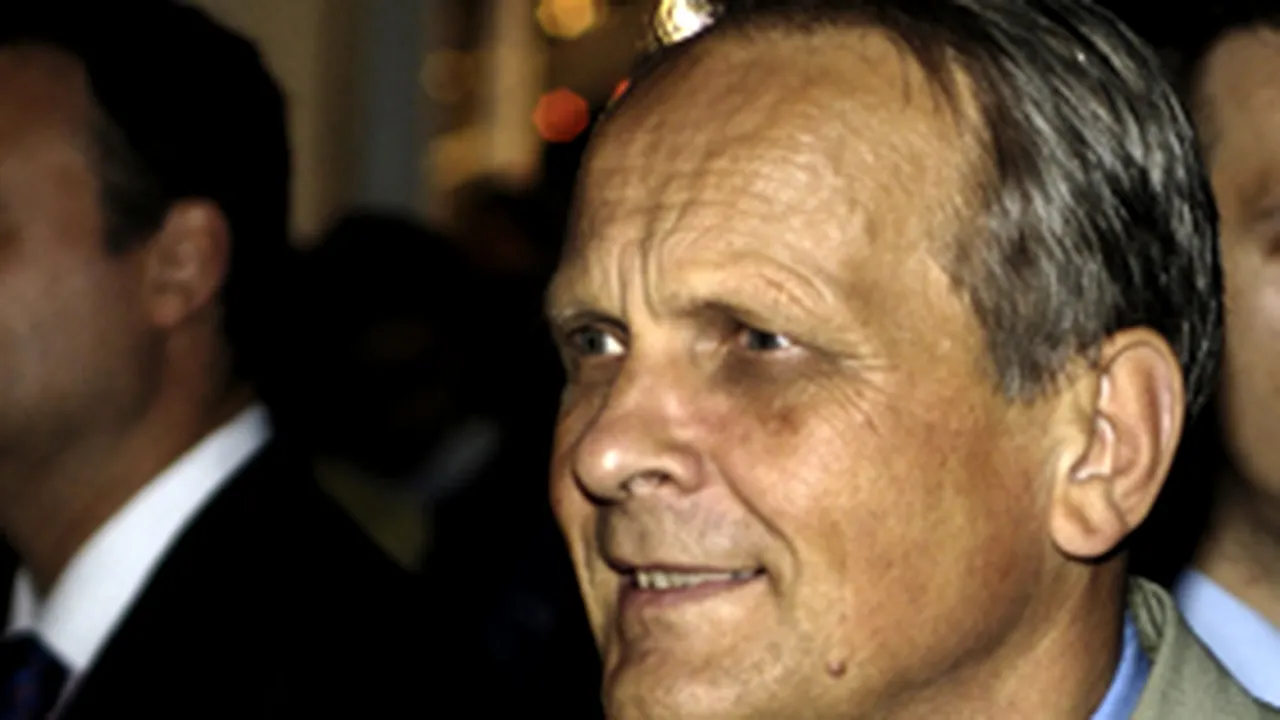 Băsescu, invitat special la ziua de naştere a lui Stolojan