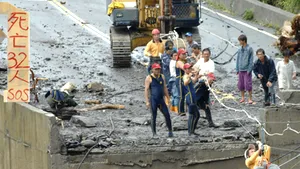 Aproximativ 300 de persoane au murit în Taiwan din cauza taifunului - VIDEO