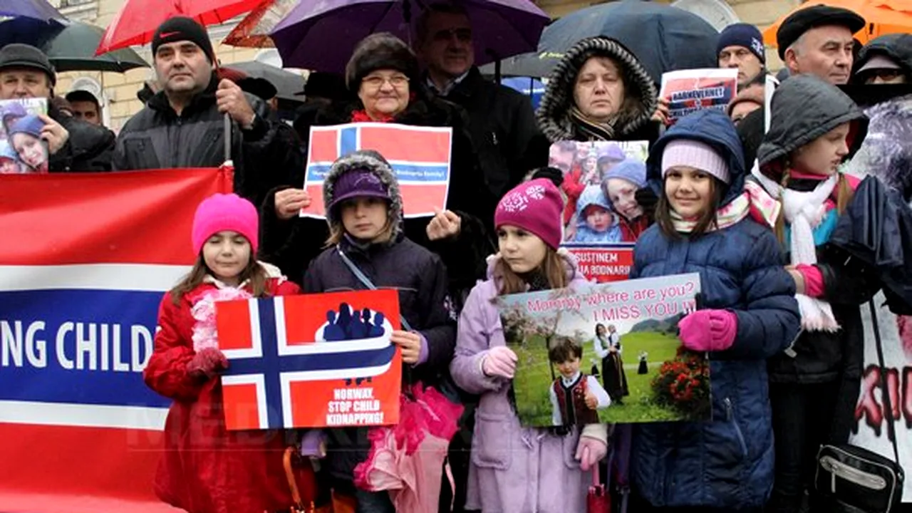 Mitinguri de susţinere în ţară pentru familia Bodnariu: Peste două mii de persoane în Sibiu, peste 1.000 în Cluj