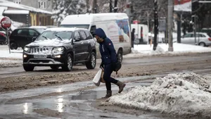 Alertă ANM: Cod galben de viscol şi ceaţă, rafale de 100 km/h