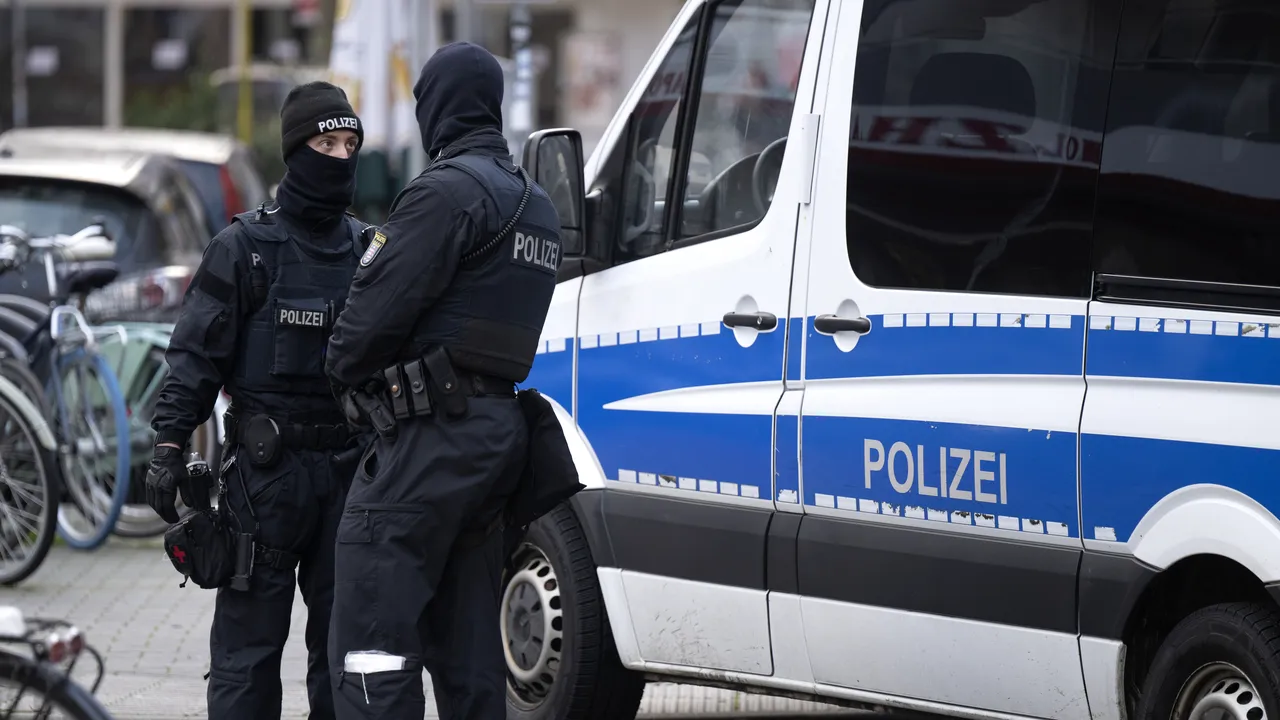 Descinderi la sedii ale grupului ecologist german Ultima Generaţie, după o serie de proteste