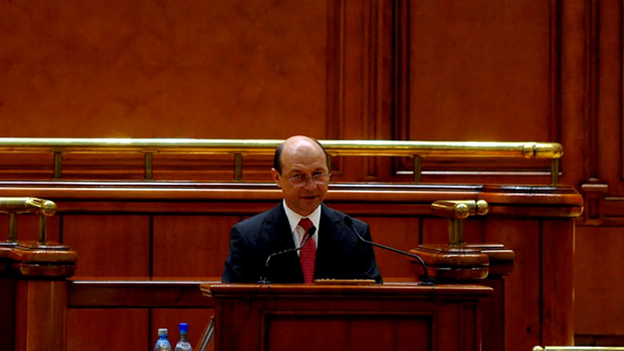 Traian Băsescu a depus jurământul pentru al doilea mandat la Cotroceni