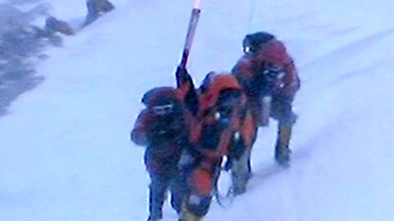 Torţa olimică ajunge pentru prima dată pe Vârful Everest