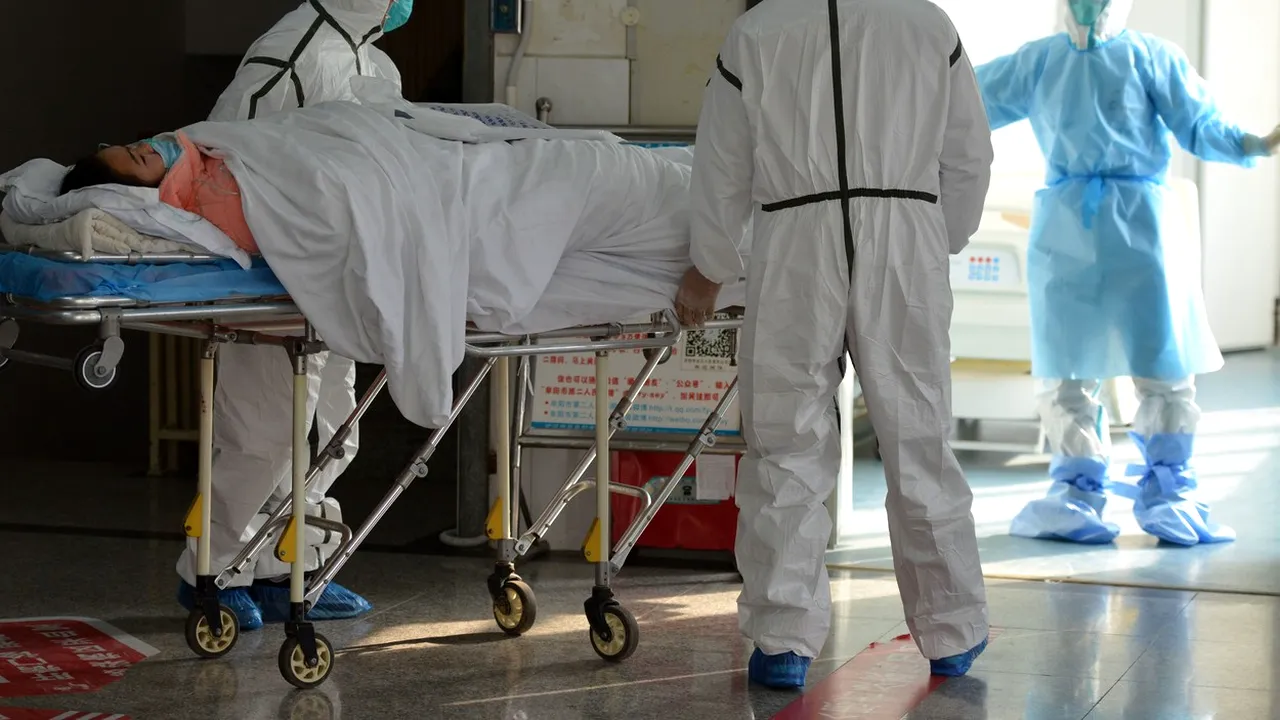 Peste 87% dintre medicii şi asistentele care au fost infectaţi cu noul coronavirus sunt din provincia Hubei. Numărul victimelor e în creştere