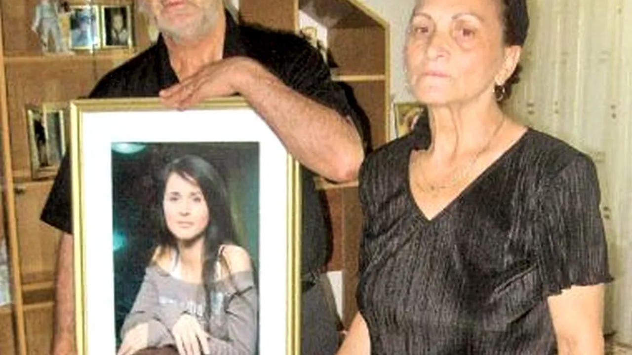 Mama Mădălinei Manole a murit la Spitalul din Ploieşti