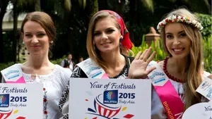 Trei românce, în competiţia de frumuseţe Miss Tourism International 2014 - FOTO