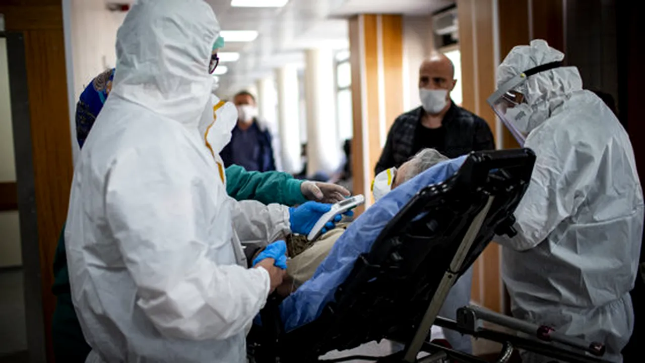 Valul 4 în România. Medic: „Dacă nu ştiţi cum arată iadul, mergeţi în UPU şi o să-l vedeţi”