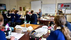 Ministerul Educaţiei. Situaţia cazurilor de Covid la elevi şi cadre didactice de la începutul semestrului doi. Câte s-au înregistrat