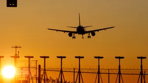 EXTERNE Patru aeroporturi din Italia se confruntă cu restricții de combustibil