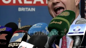 Un membru al Guvernului britanic a demisionat, argumentând că veniturile sale sunt prea mici