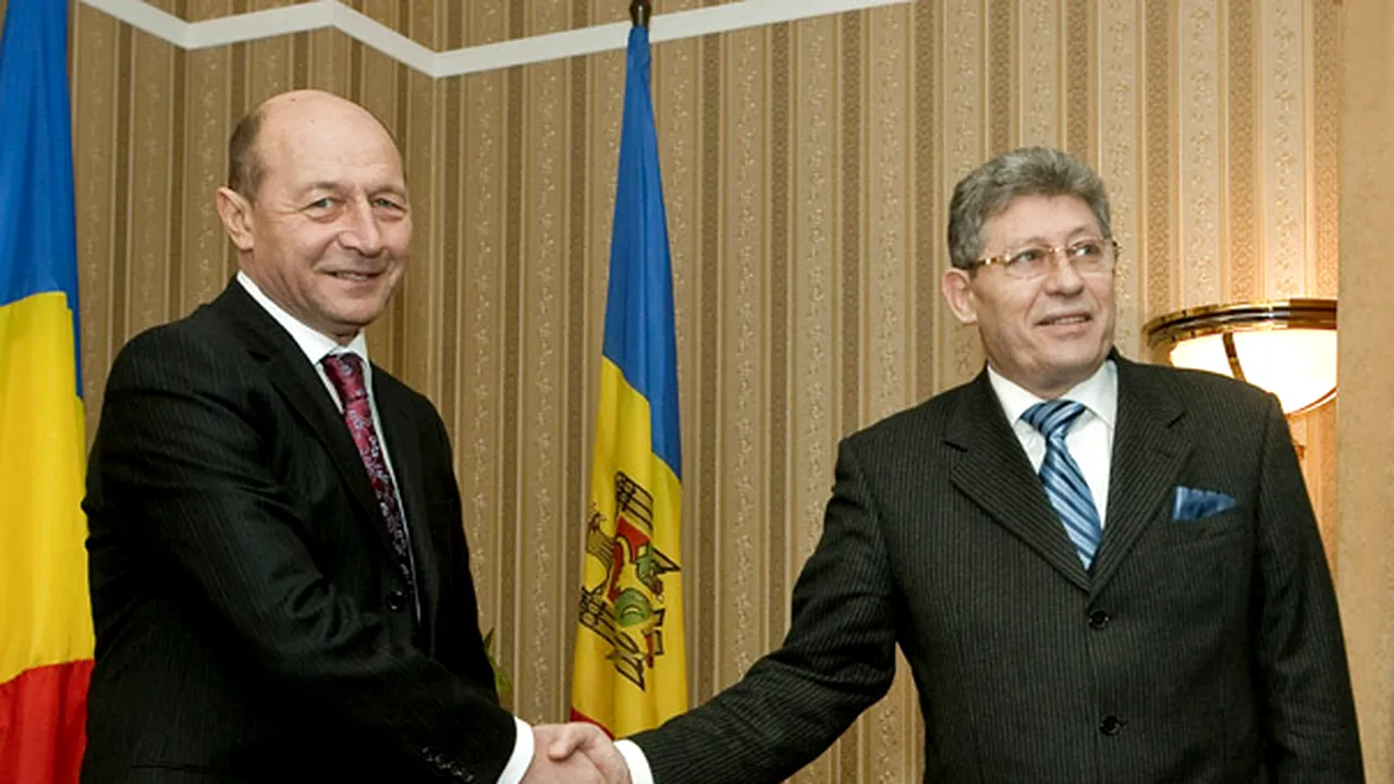 AFP: Traian Băsescu le întinde mâna moldovenilor după ani de relaţii distante