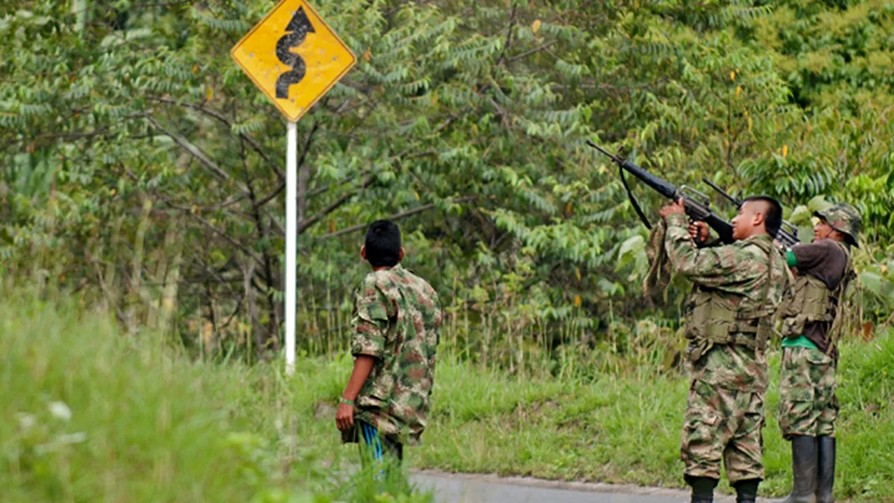 Gruparea marxistă Forţele Armate Revoluţionare din Columbia a anunţat intrarea în vigoare a unui armistiţiu definitiv, punând capăt unui război de gherilă ce dateză de 52 de ani