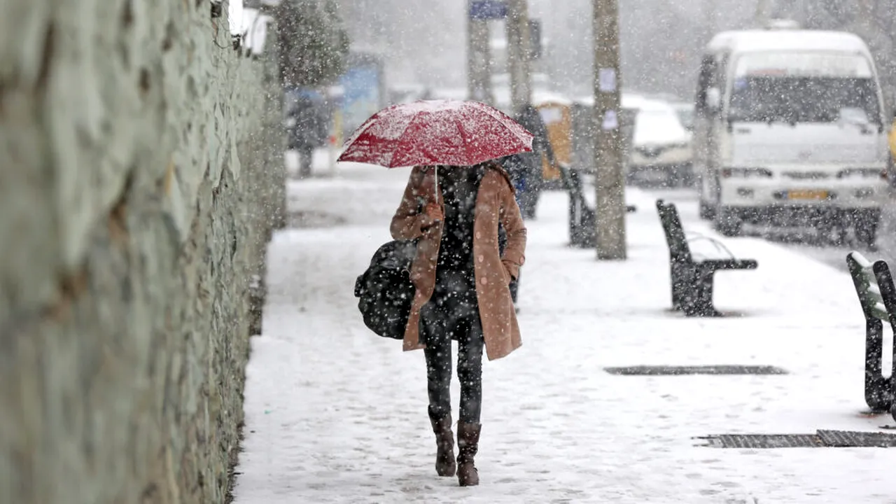 Vortexul Polar ar putea aduce fenomene severe în România: Cum va arăta iarna 2025–2026