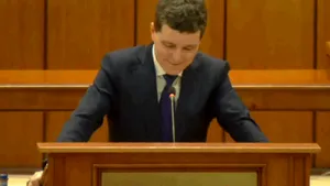 „Nu vă e rușine?”. Parlamentarii opoziției au oprit discursul președintelui Nicușor la fraza despre Ucraina