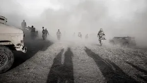 Atac terestru în Iran. Mii de luptători au trecut frontiera iraniană încercând să răstoarne regimul de la Teheran