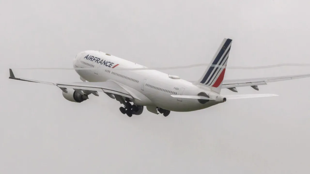 Tensiuni India-Pakistan: Mai multe companii aeriene evită spațiul aerian pakistanez