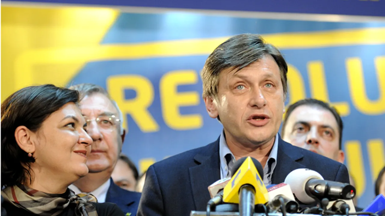 Antonescu a votat, a stat cu familia, a venit la partid şi a fost încrezător în şansa sa