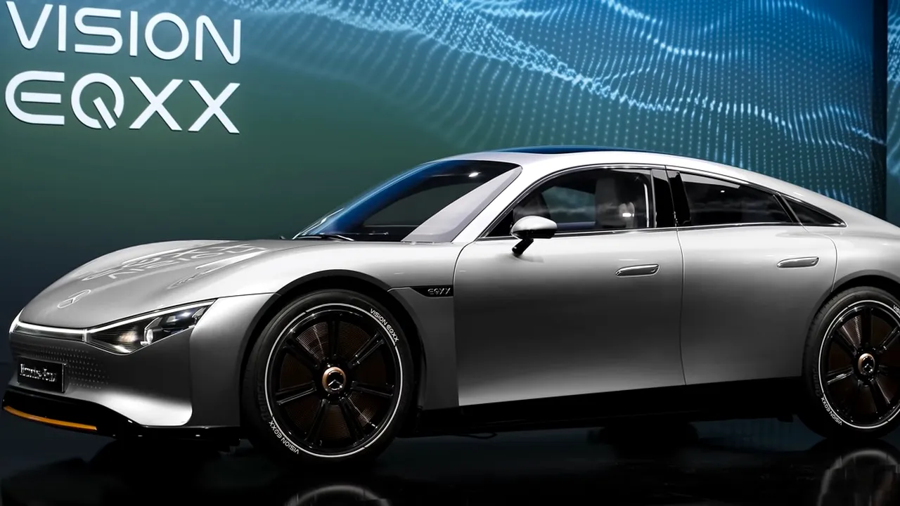 Mercedes anunţă revoluţia în domeniul maşinilor electrice. Compania a dezvăluit un model care să depăşească bariera de 1.000 km autonomie şi conţine fibre vegane VIDEO