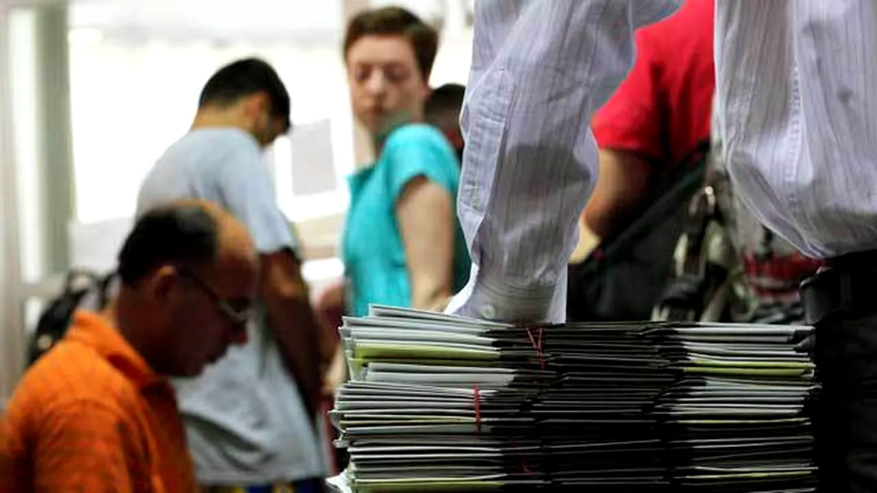 Plafonul pentru microîntreprinderi va creşte la 500.000 de euro, iar cel pentru CASS va fi eliminat