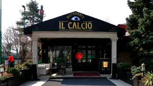 Restaurantul Trattoria Il Calcio din Herăstrău, închis de Garda Financiară pentru că nu emitea bon fiscal