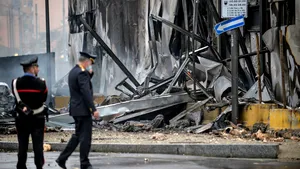 MAE: Şapte din cele opt persoane decedate în accidentul aviatic din Milano sunt români