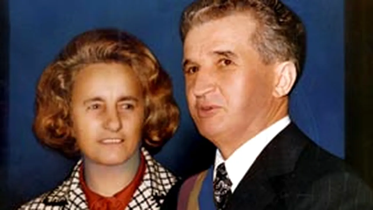 Şi Ceauşeştii ciocneau ouă. Vă mai amintiţi cum era înainte de '89?