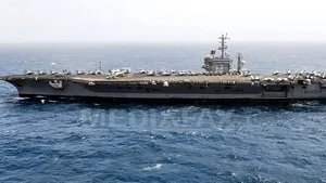Ambarcaţiuni militare iraniene s-au apropiat de nave americane, în Golful Persic