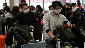 Românii din străinătate au trimis acasă mai mulţi bani decât suma investiţiilor străine