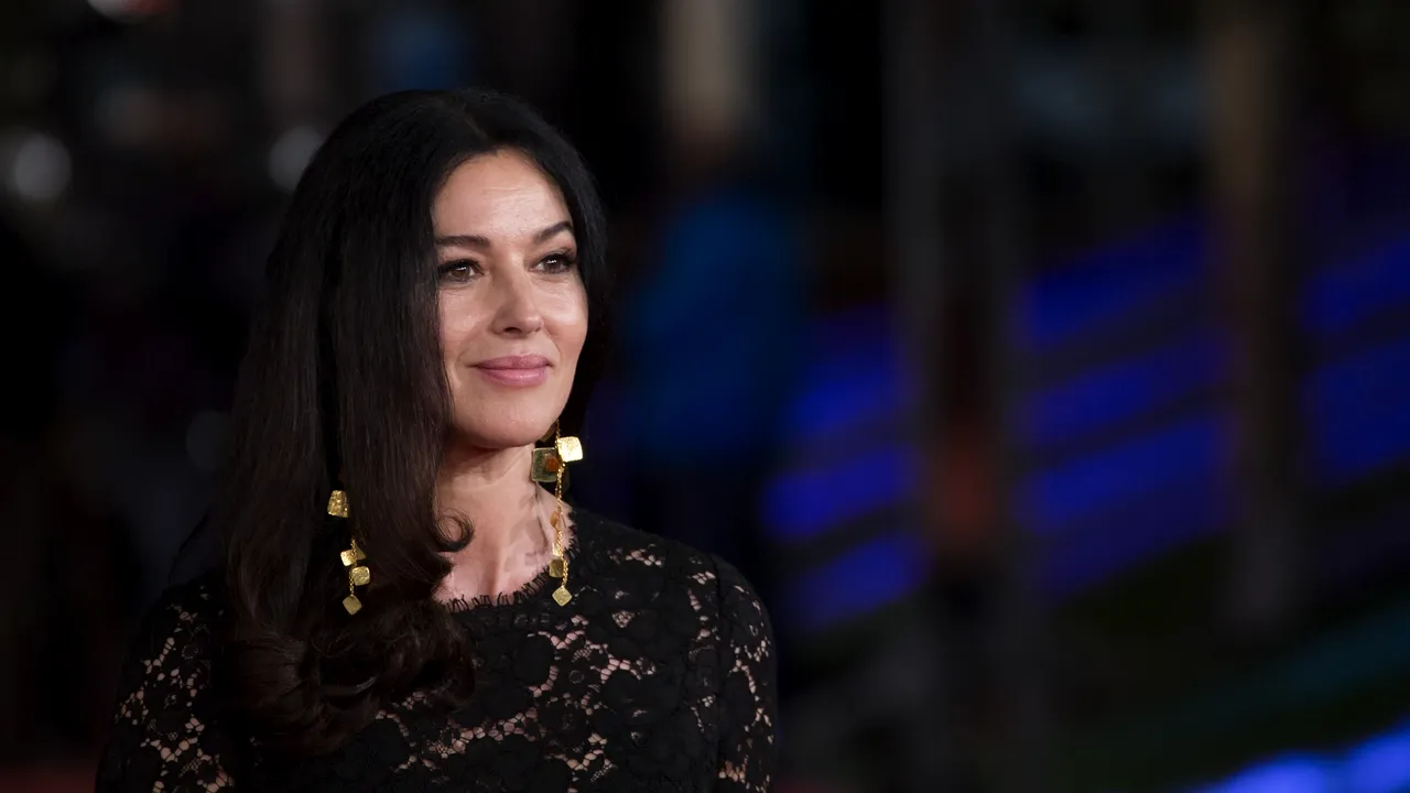La 56 de ani, Monica Bellucci şochează: ”Visez să trăiesc sănătos până la 150 de ani şi să mor în linişte, în somn”. S-a aflat dieta vedetei