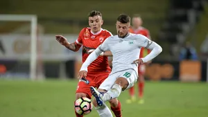 Fotbalistul român Neluţ Roşu, dat afară de Levski Sofia