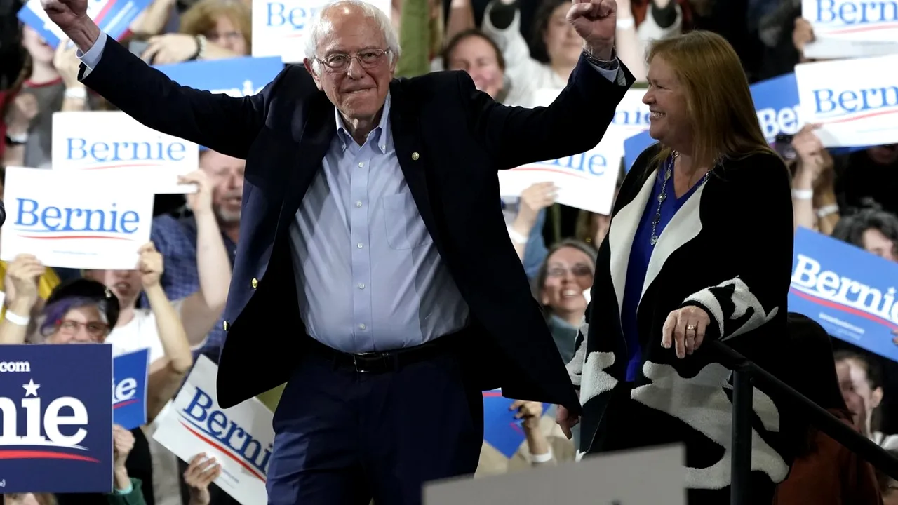 Joe Biden şi Bernie Sanders sunt favoriţi în cursa care stabileşte candidatul democraţilor în lupta cu Donald Trump