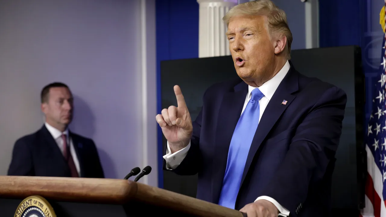 Trump refuză să accepte transferul paşnic al puterii dacă pierde în alegerile prezidenţiale din SUA