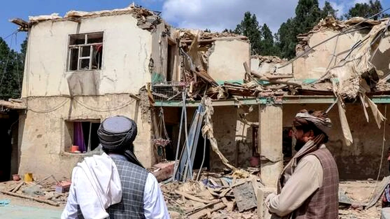 Talibanii acuză Pakistanul de atacuri aeriene care au ucis trei oameni în estul Afganistanului