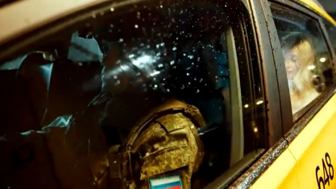 VIDEO Taximetriştii ruşi sunt atraşi în armată. Ministerul rus al Apărării a lansat o nouă campanie de recrutare