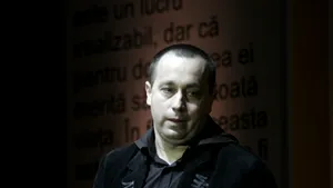 Tolontan o roagă pe Udrea să facă cercetări, în cazul său, în timpul liber