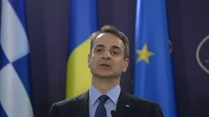 Premierul Greciei i-a cerut lui Volodimir Zelenski să ofere asistenţă etnicilor eleni din Ucraina
